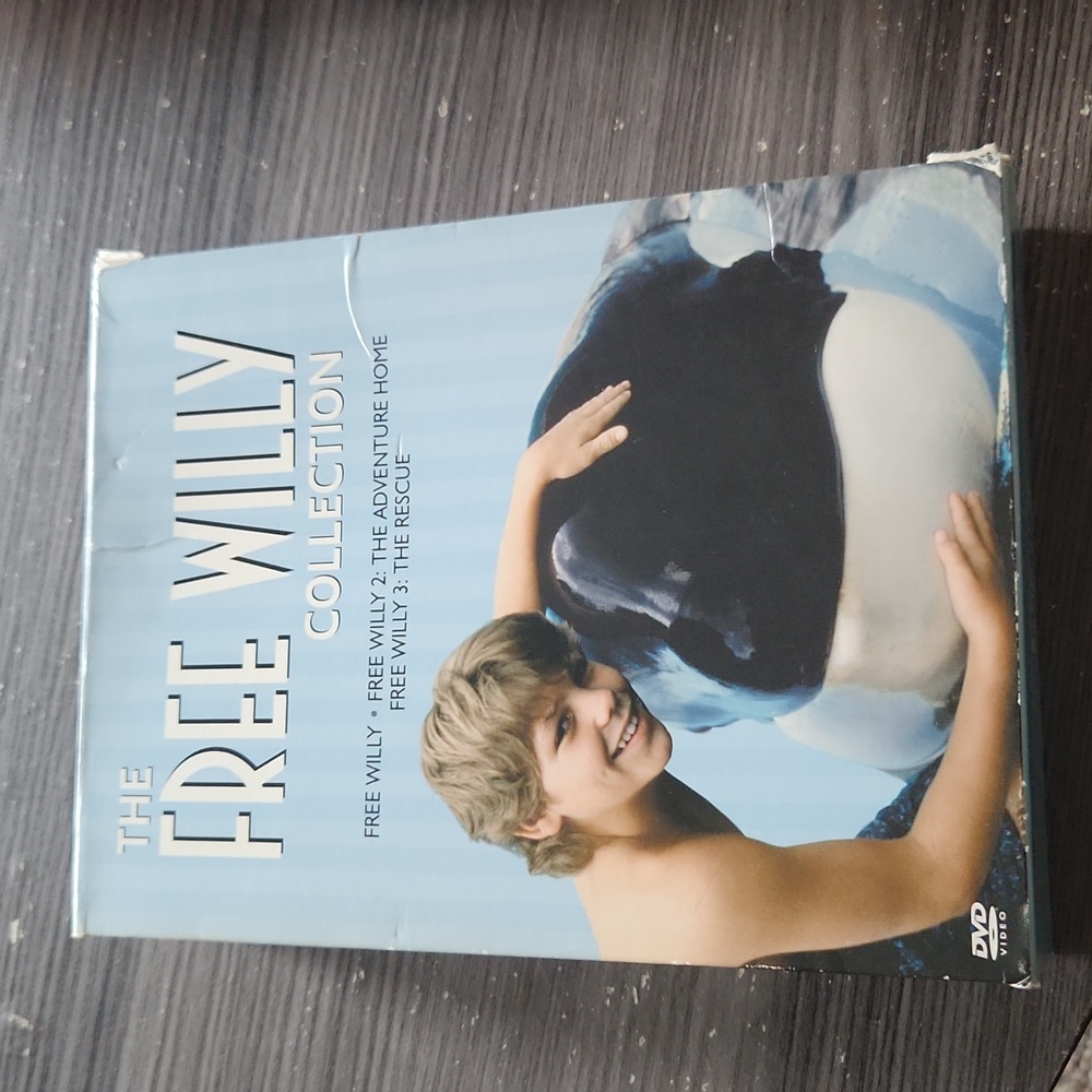 3 disk free Willie collection like new